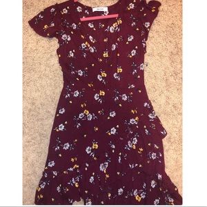 MOD Boutique wine color floral dress, size small